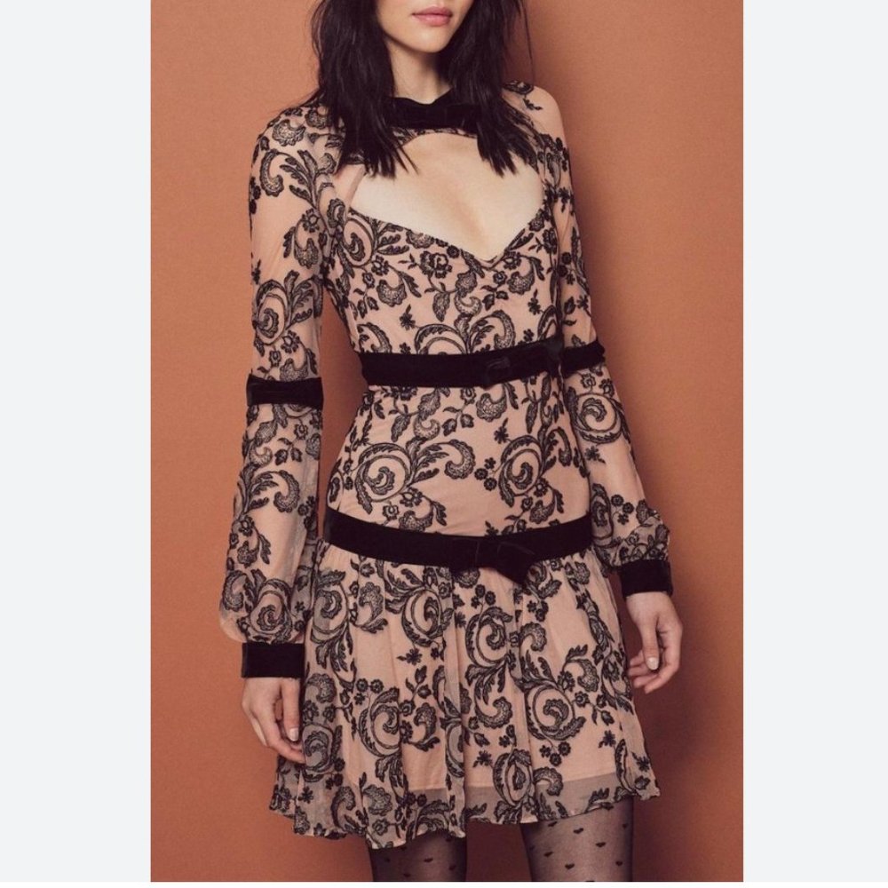 3 HR SALE ❤️ FOR LOVE & LEMONS (rare) Clarence Dress